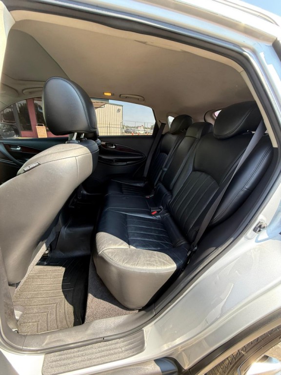 2017 INFINITI QX50 Image 15