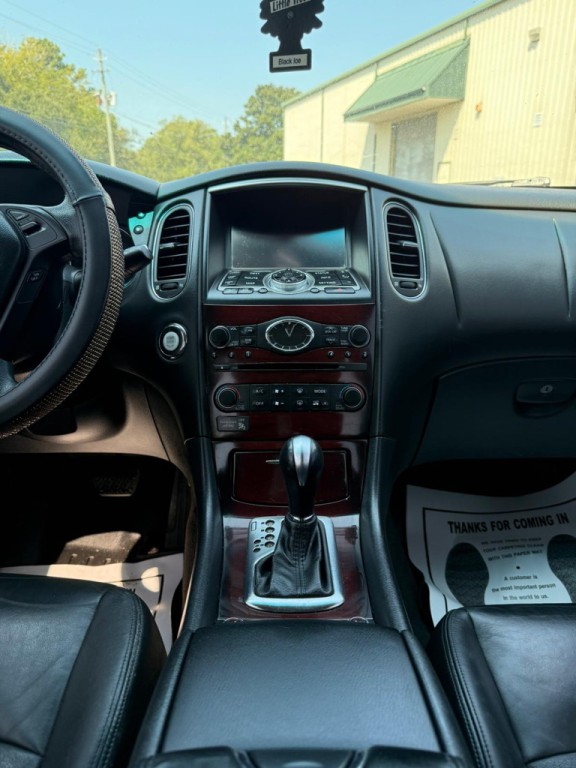 2017 INFINITI QX50 Image 16
