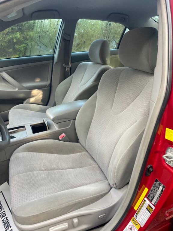 2011 Toyota Camry Image 8