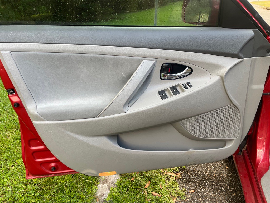 2011 Toyota Camry Image 9