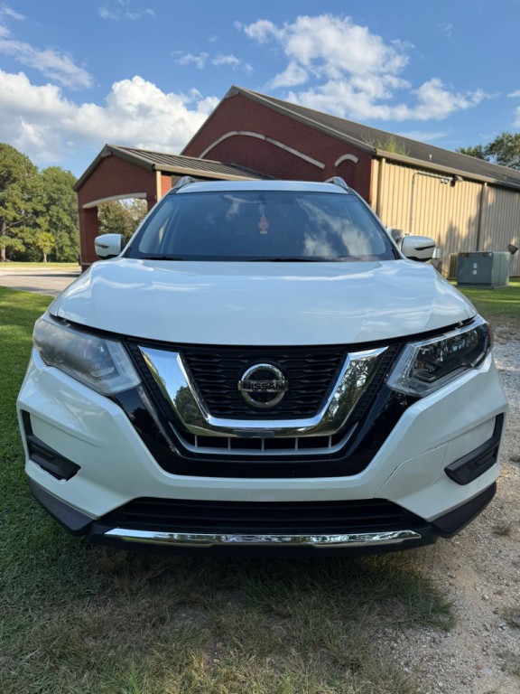 2018 Nissan Rogue Image 2