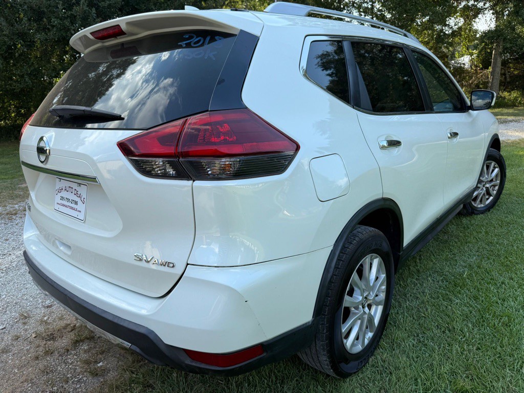 2018 Nissan Rogue Image 6