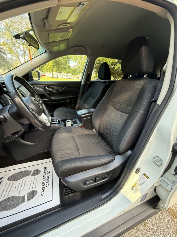 2018 Nissan Rogue Image 9