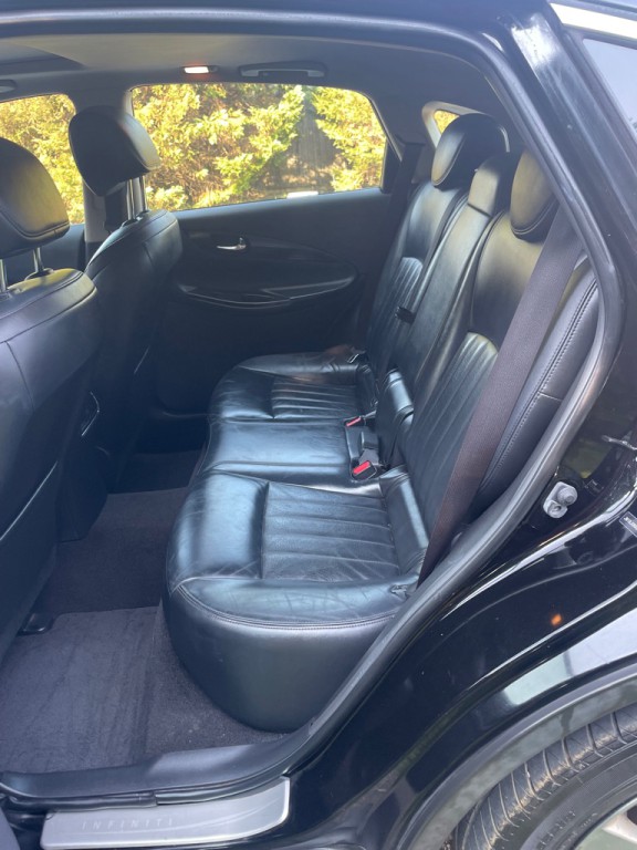 2016 INFINITI QX50 Image 11
