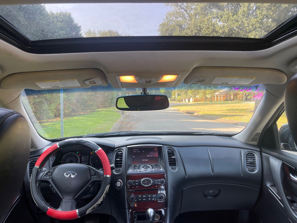 2016 INFINITI QX50 Image 17