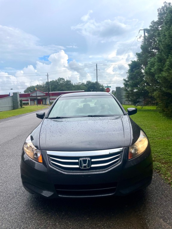 2011 Honda Accord Image 2