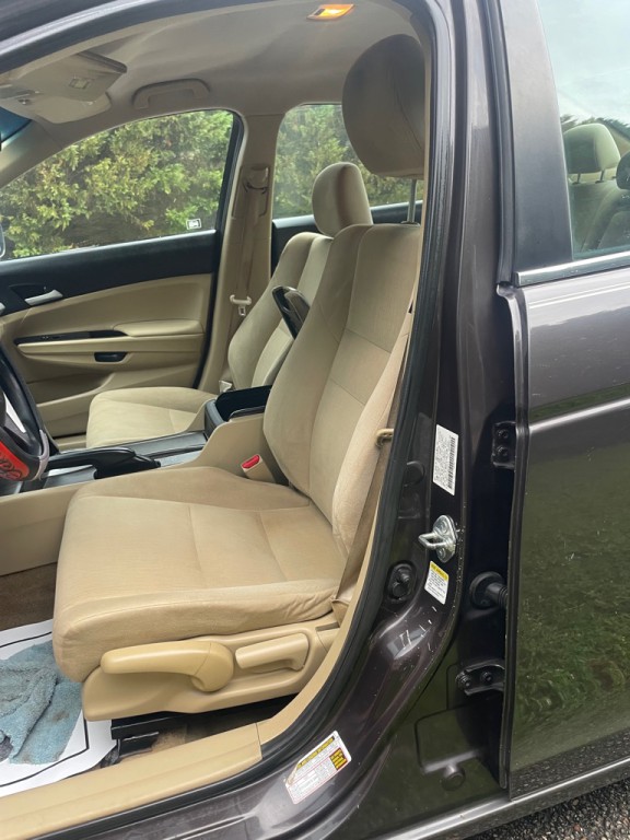 2011 Honda Accord Image 8