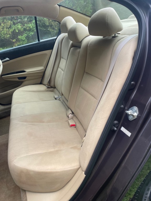 2011 Honda Accord Image 10