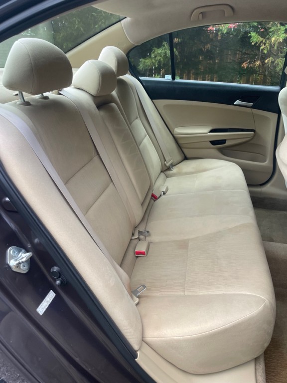 2011 Honda Accord Image 12