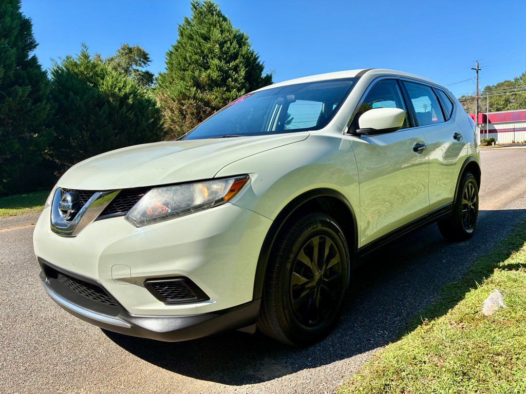 2016 Nissan Rogue Image 1