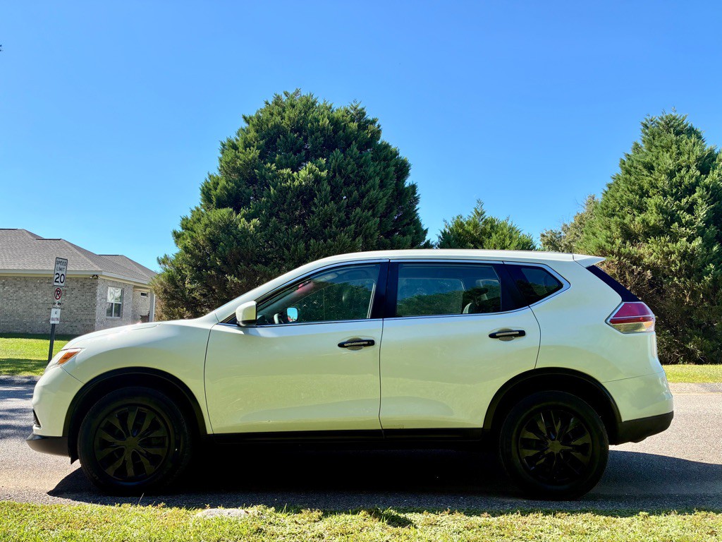 2016 Nissan Rogue Image 3