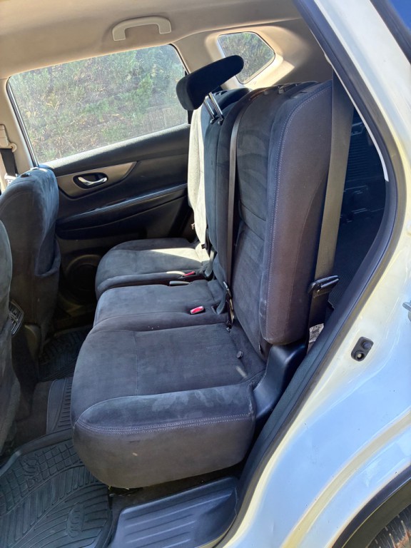 2016 Nissan Rogue Image 26