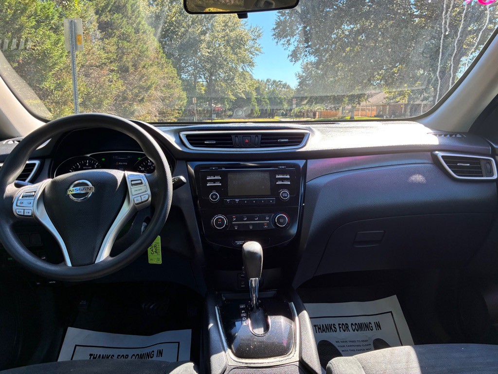 2016 Nissan Rogue Image 33