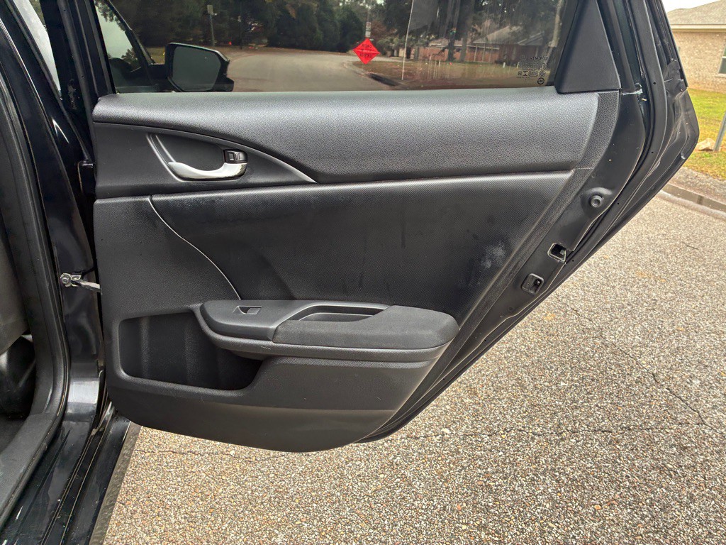 2017 Honda Civic Image 17