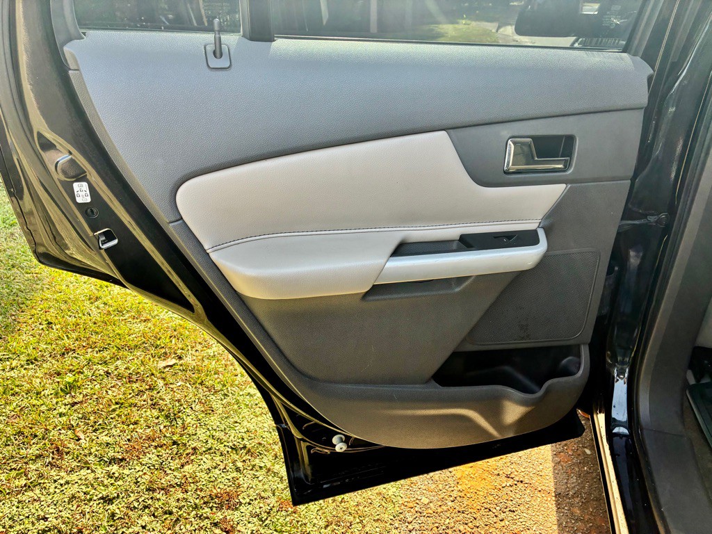 2013 Ford Edge Image 11