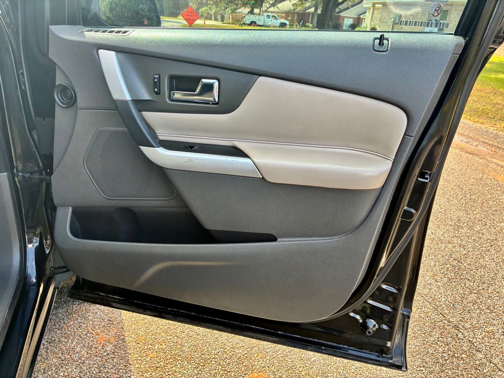 2013 Ford Edge Image 16