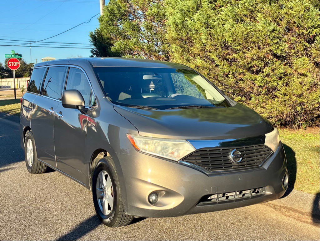 2015 Nissan Quest Image 5