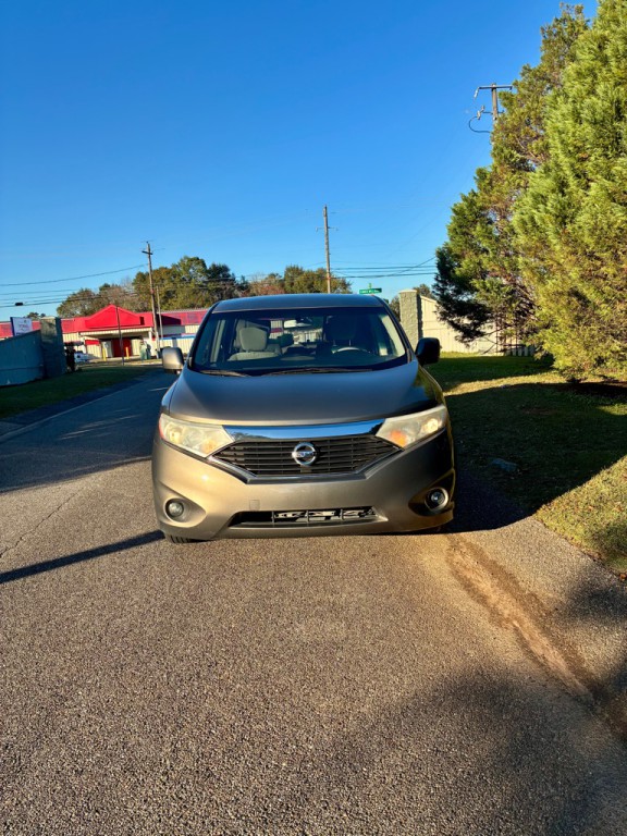 2015 Nissan Quest Image 7