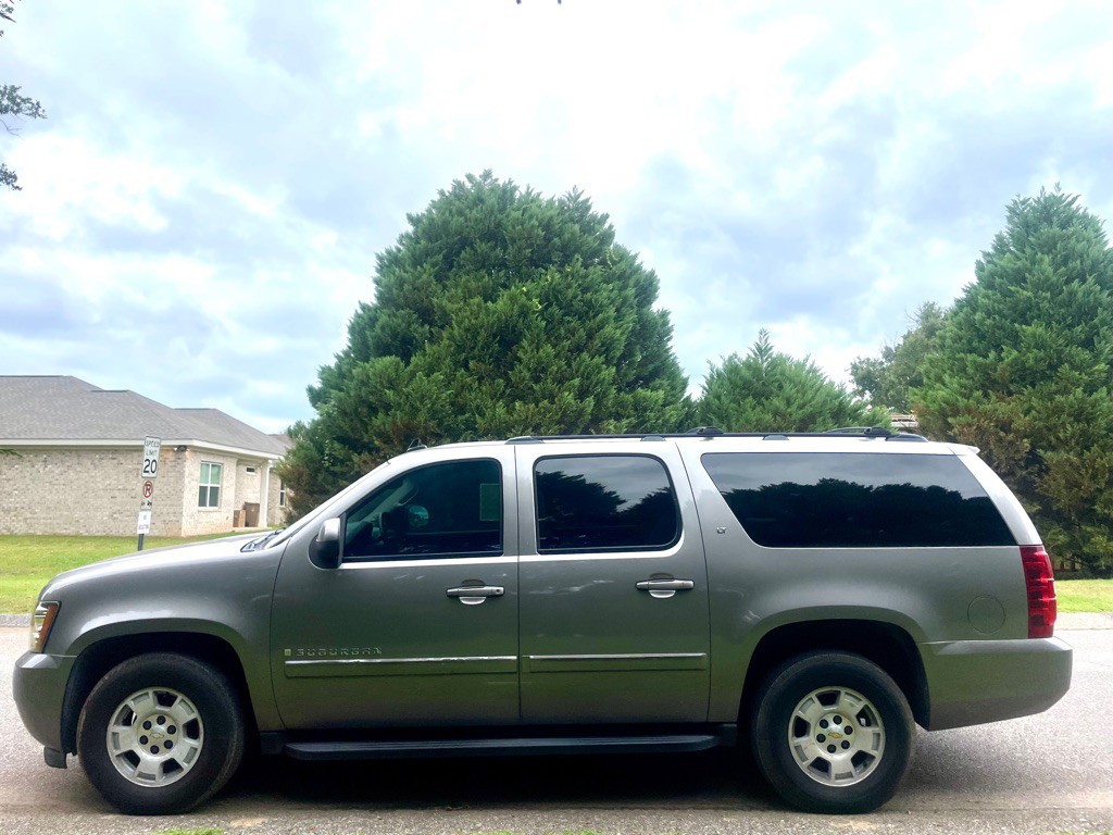 2008 Chevrolet Suburban Image 6
