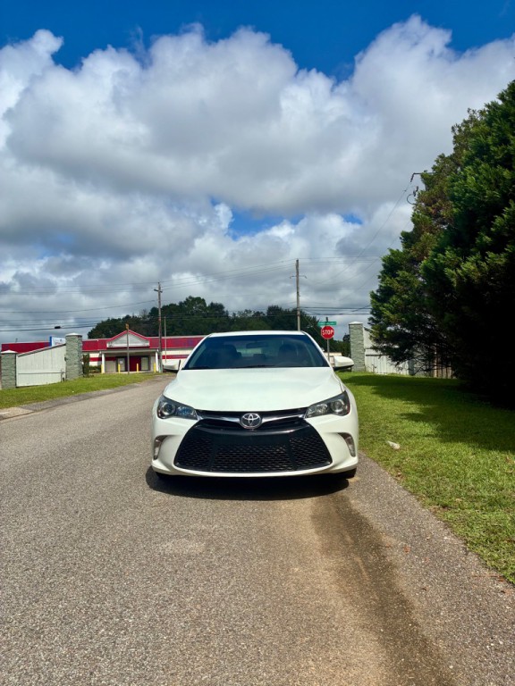 2016 Toyota Camry Image 6