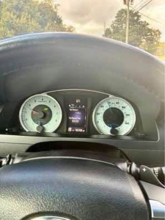 2016 Toyota Camry Image 16
