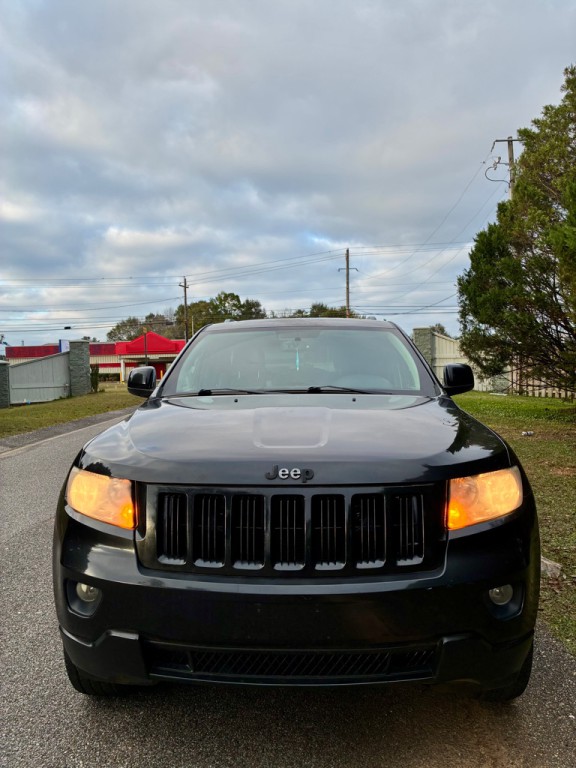 2012 Jeep Grand Cherokee Image 2