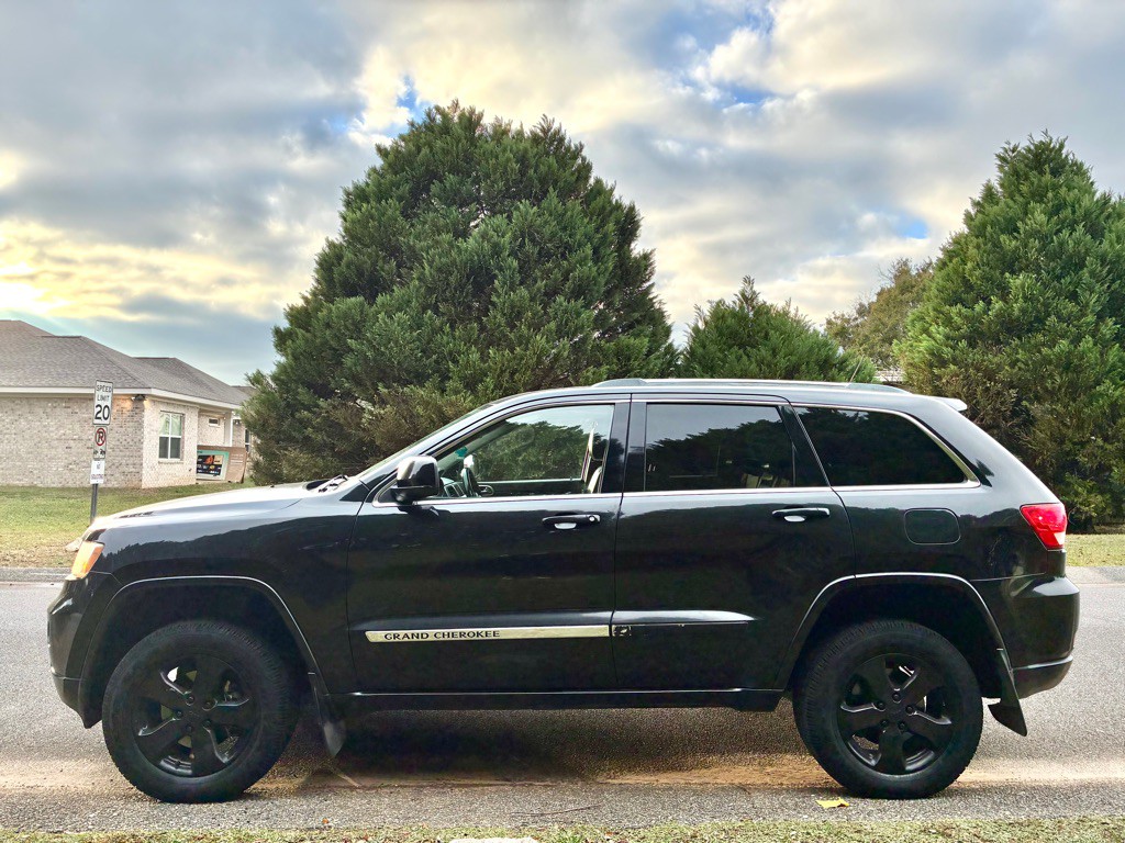 2012 Jeep Grand Cherokee Image 6