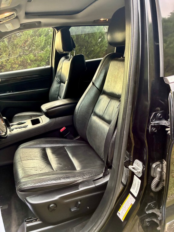 2012 Jeep Grand Cherokee Image 8