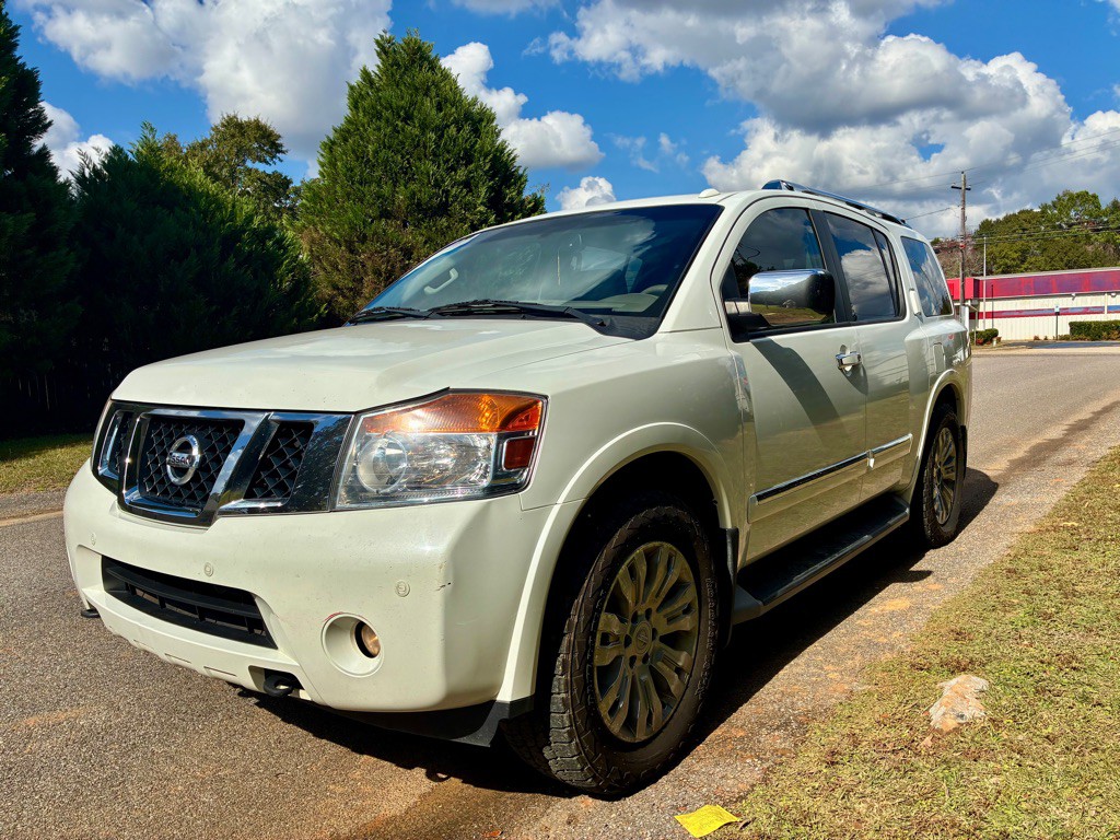 2015 Nissan Armada Image 1