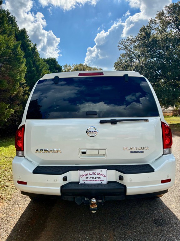 2015 Nissan Armada Image 4