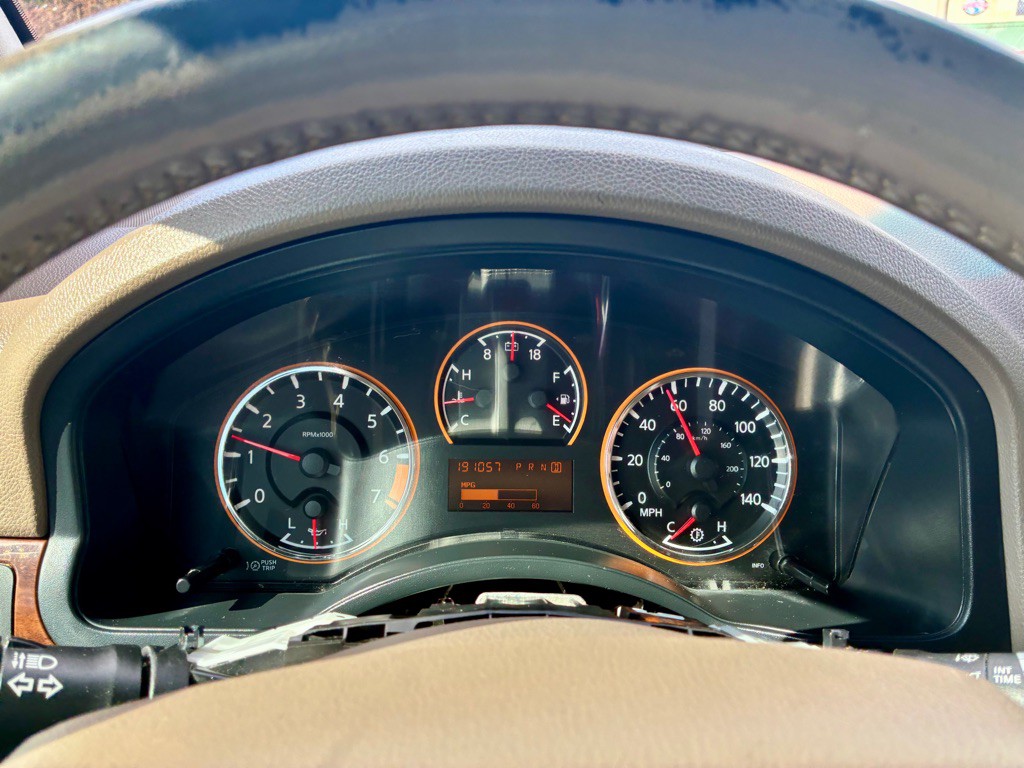 2015 Nissan Armada Image 11