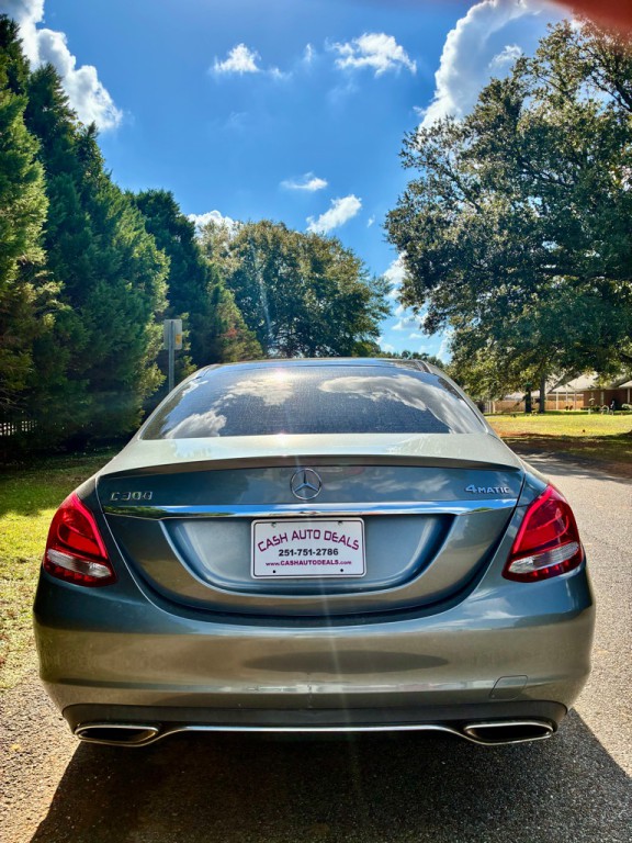 2017 Mercedes-Benz C-Class Image 4