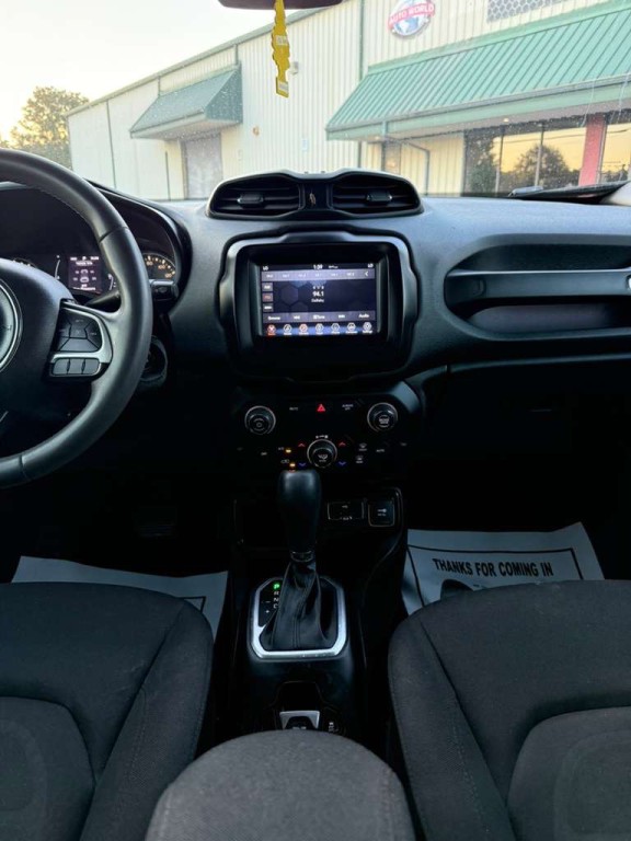 2018 Jeep Renegade Image 15