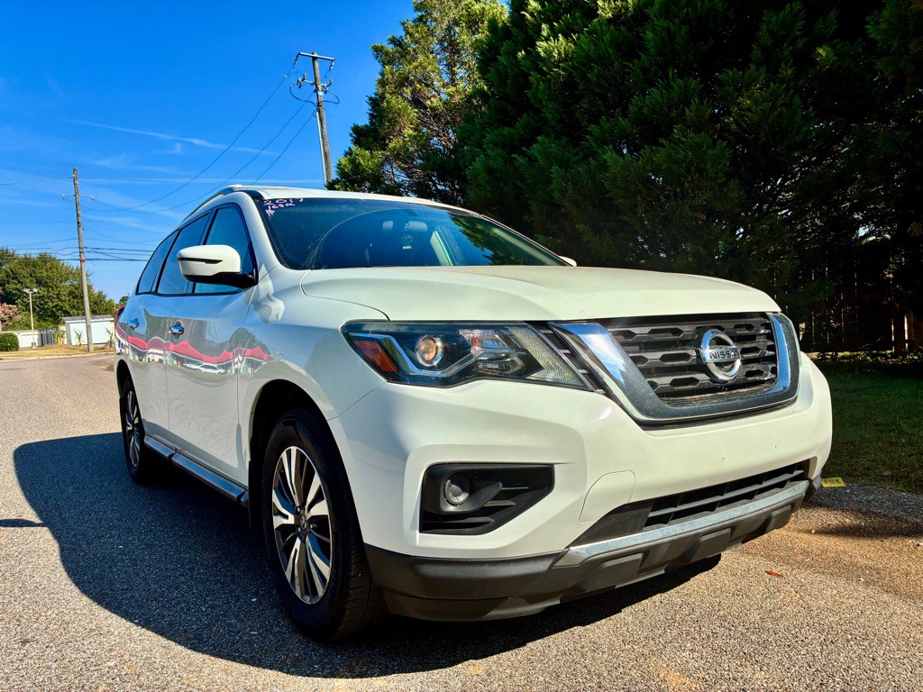 2017 Nissan Pathfinder Image 5
