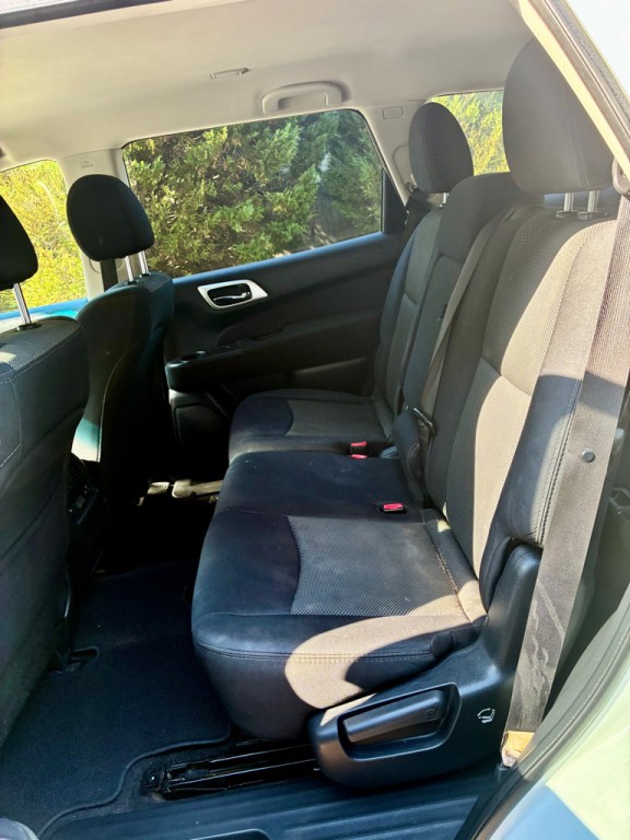 2017 Nissan Pathfinder Image 10