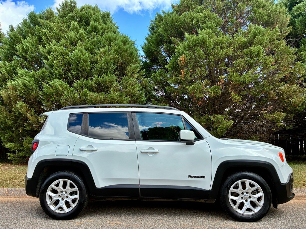 2015 Jeep Renegade Image 6