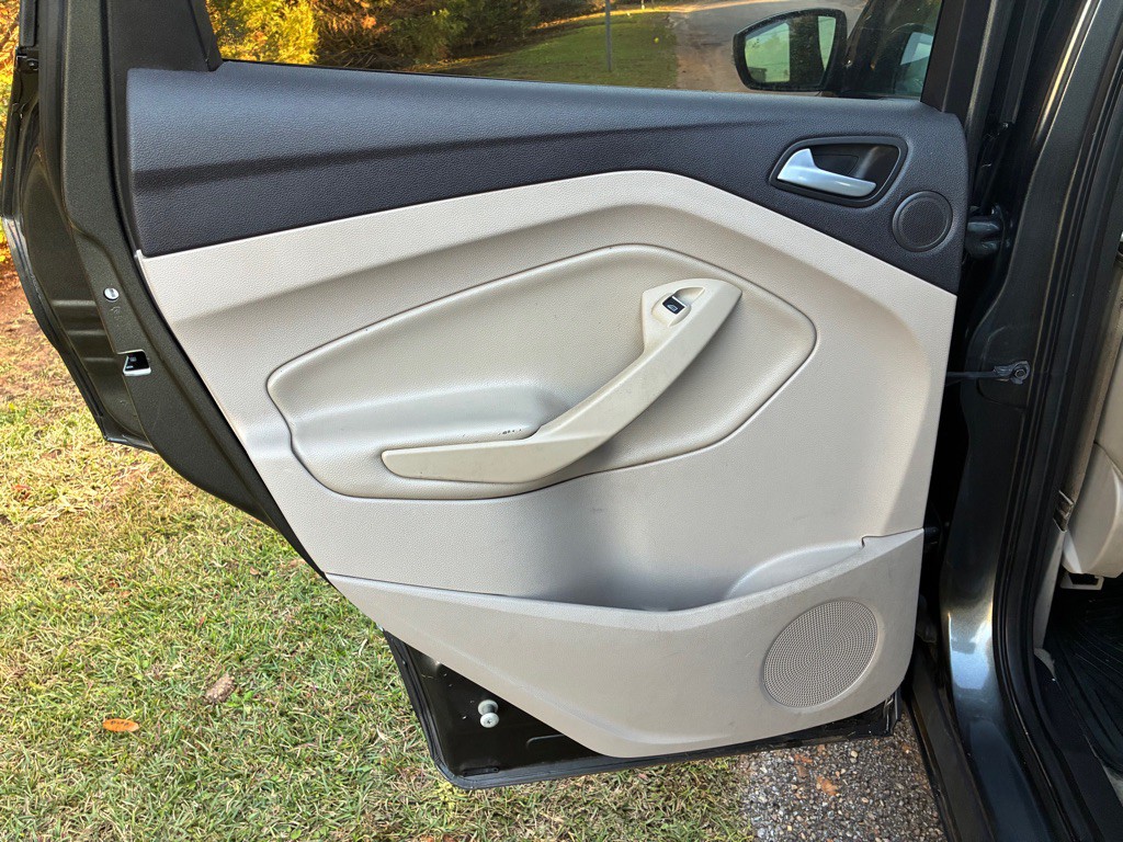 2016 Ford Escape Image 11