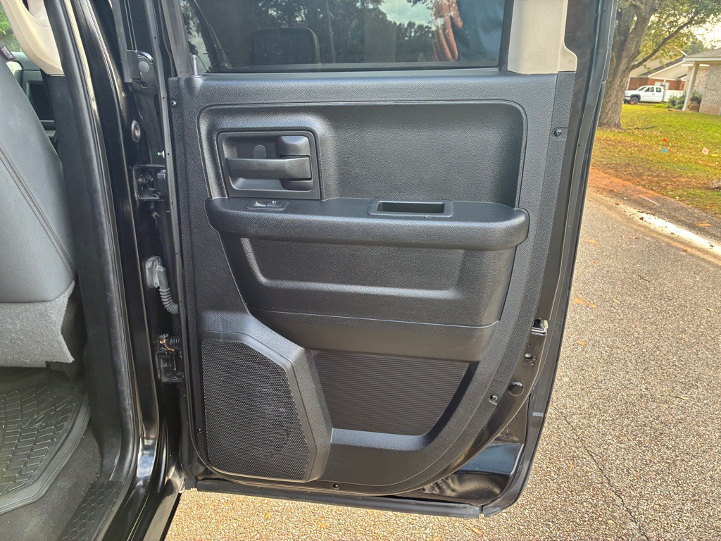 2014 RAM 1500 Image 15
