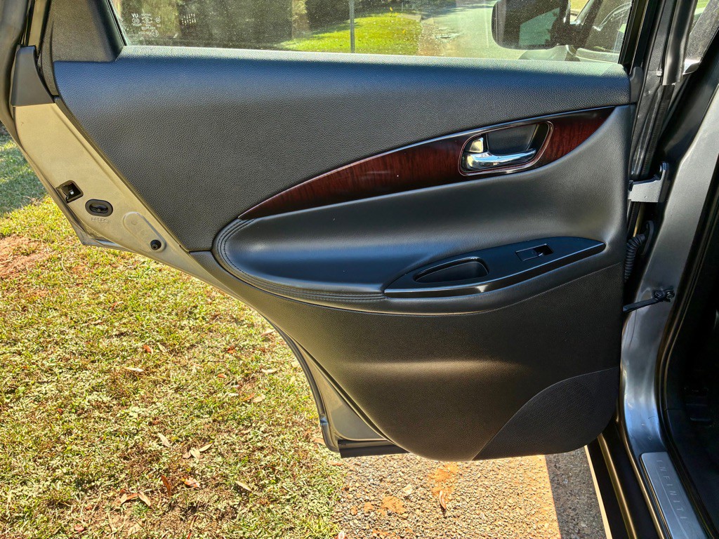 2014 INFINITI QX50 Image 11