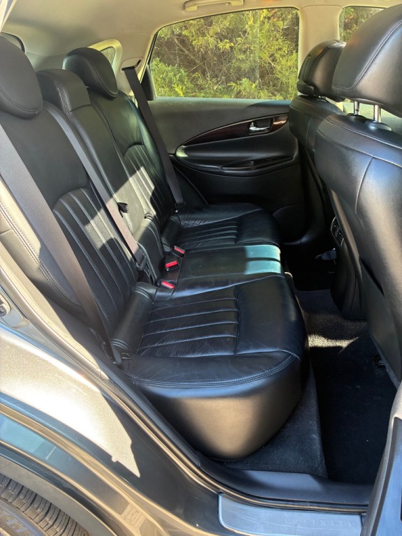 2014 INFINITI QX50 Image 15