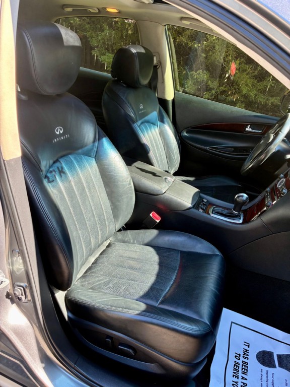 2014 INFINITI QX50 Image 17