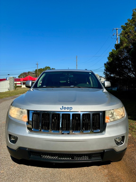 2012 Jeep Grand Cherokee Image 2