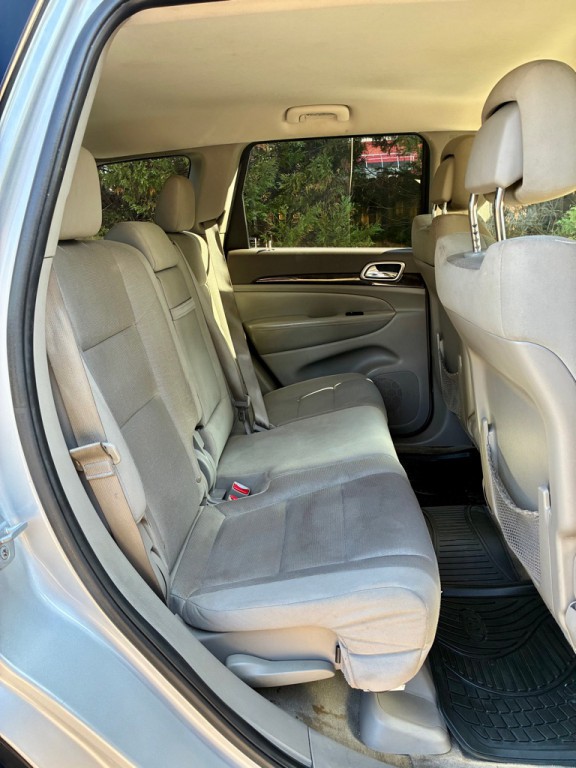 2012 Jeep Grand Cherokee Image 13