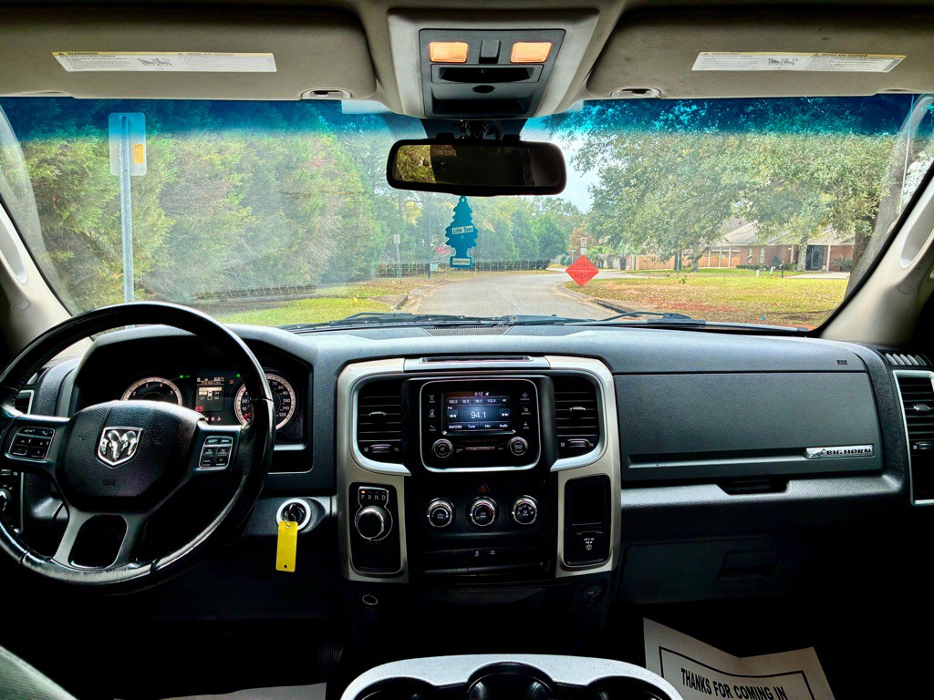 2016 RAM 1500 Image 12