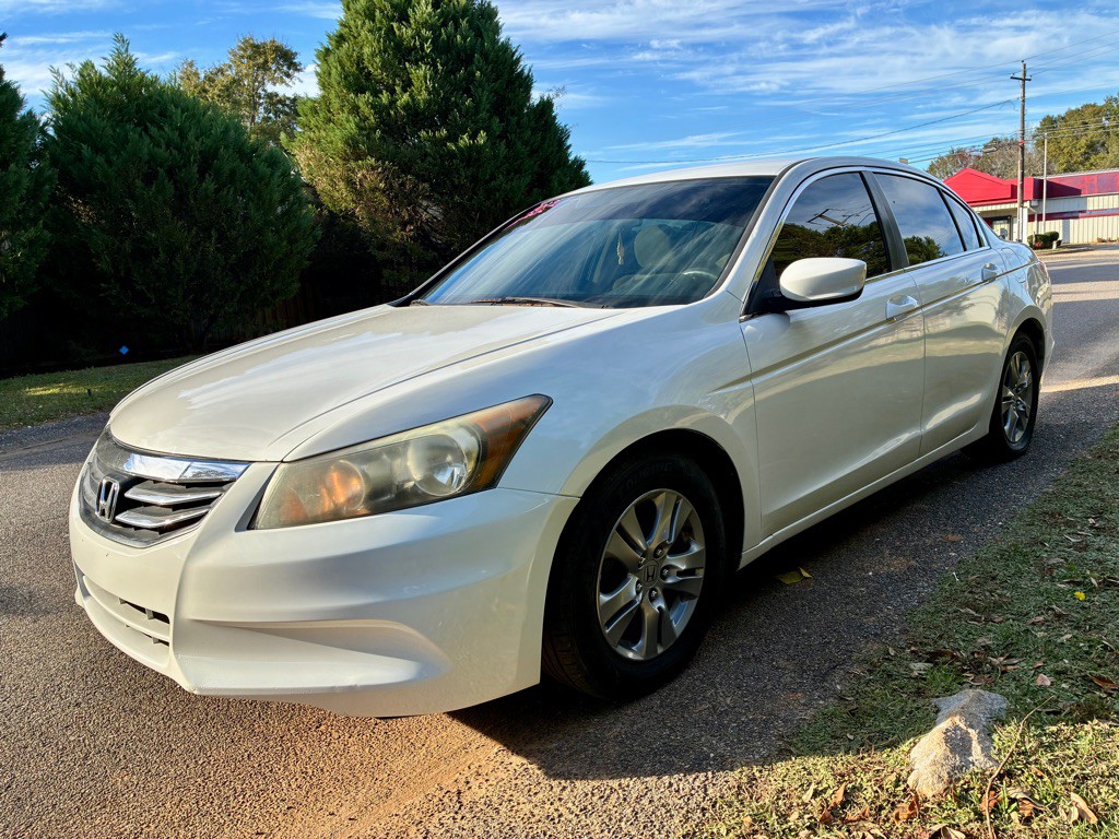 2012 Honda Accord Image 1