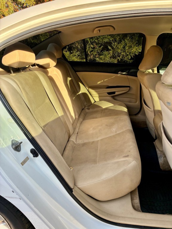 2012 Honda Accord Image 13