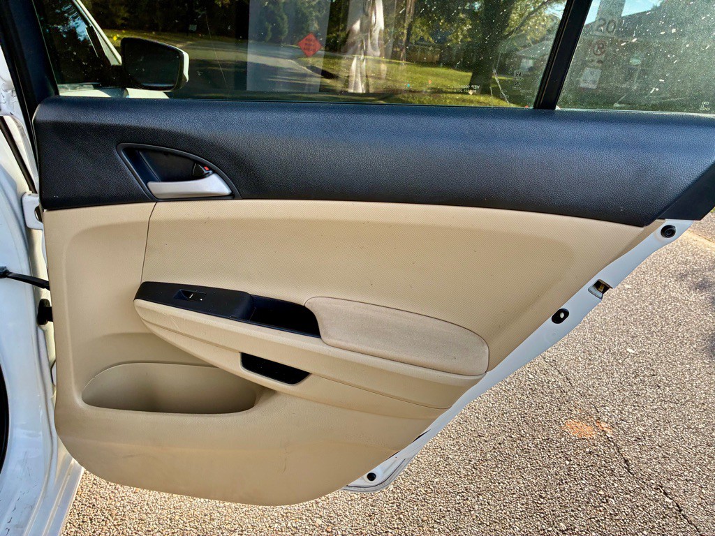 2012 Honda Accord Image 14