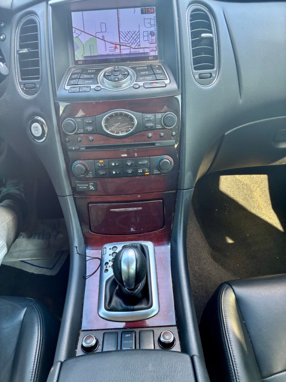 2017 INFINITI QX50 Image 18