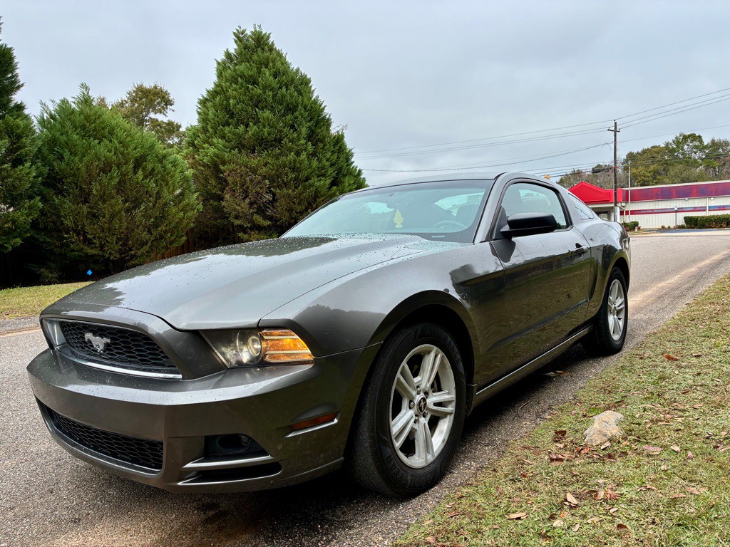 2014 Ford Mustang Image 1