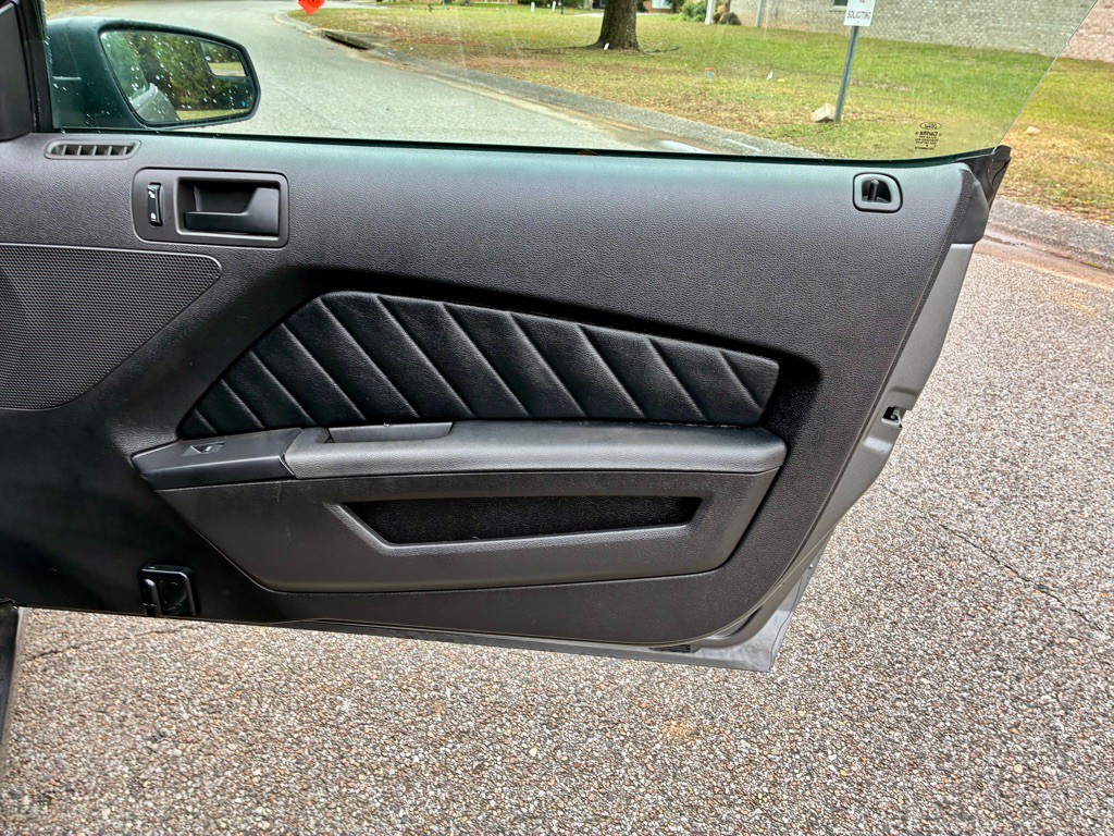 2014 Ford Mustang Image 13